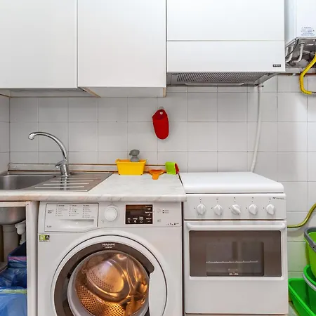 Lägenhet Lomellina Comfy